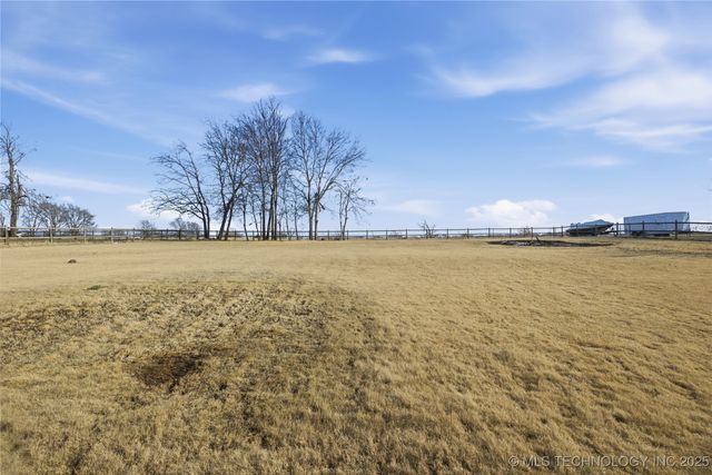 22365 Riverwood Drive, Claremore, OK 74019