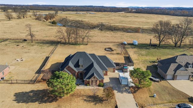 22365 Riverwood Drive, Claremore, OK 74019