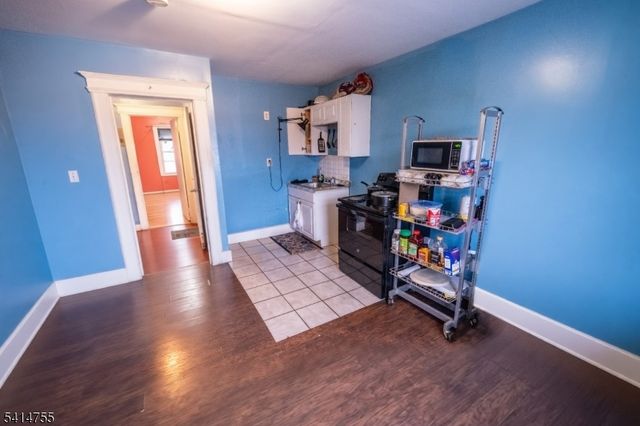 924 Grove St, Irvington Twp., NJ 07111