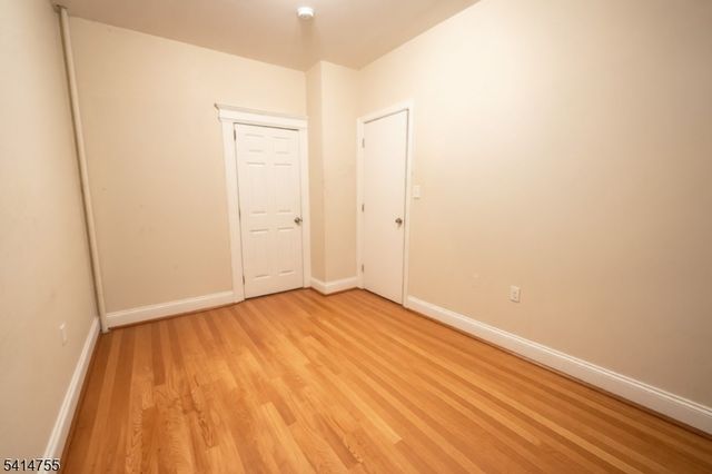 924 Grove St, Irvington Twp., NJ 07111