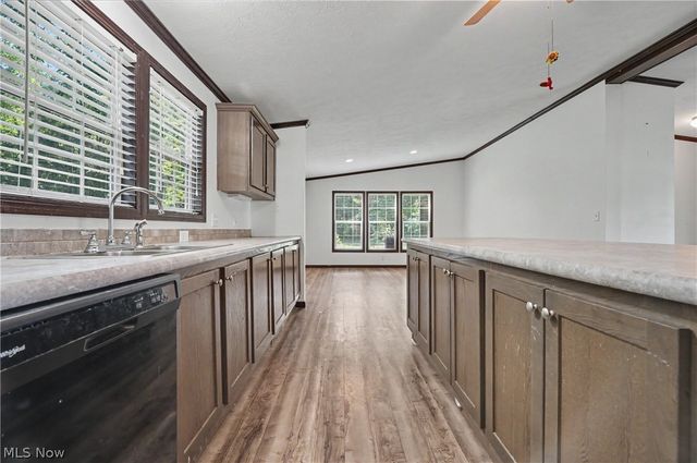 3424 Painesville Warren Road, Southington, OH 44470