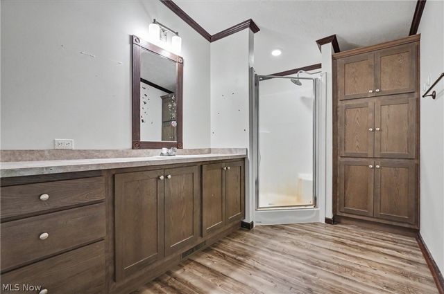 3424 Painesville Warren Road, Southington, OH 44470