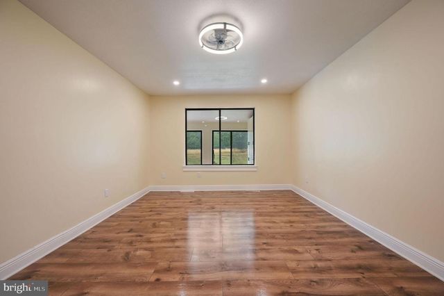 22 WHITEMARSH CT, Dover, DE 19904