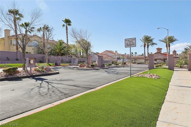 32 Blue Bench Lane, Henderson, NV 89012