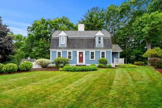 30 N Triangle Dr, Plymouth, MA 02360
