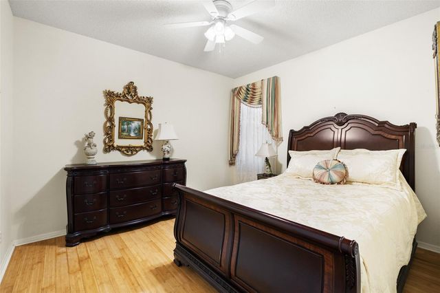 4906 WILLOW RIDGE TERRACE, Valrico, FL 33596