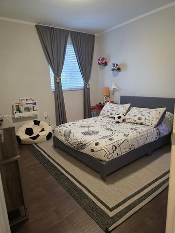 10797 NW 73rd Terrace, Doral, FL 33178