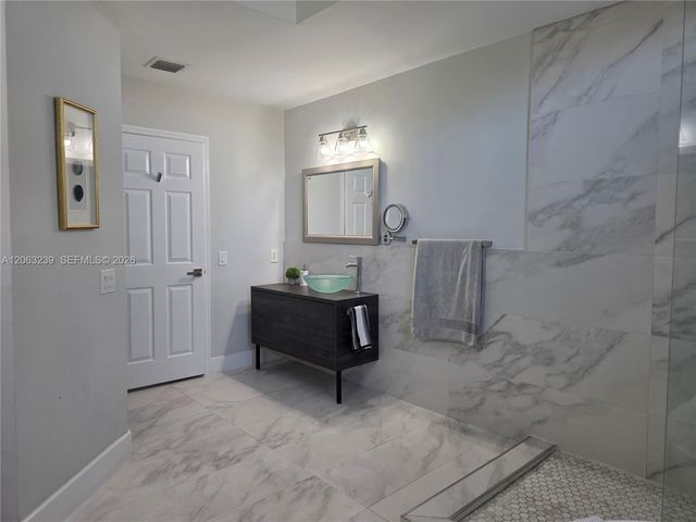 10797 NW 73rd Terrace, Doral, FL 33178