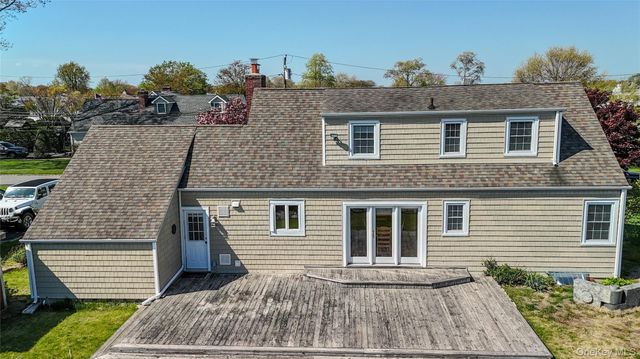 10 Bunny Lane, Amityville, NY 11701