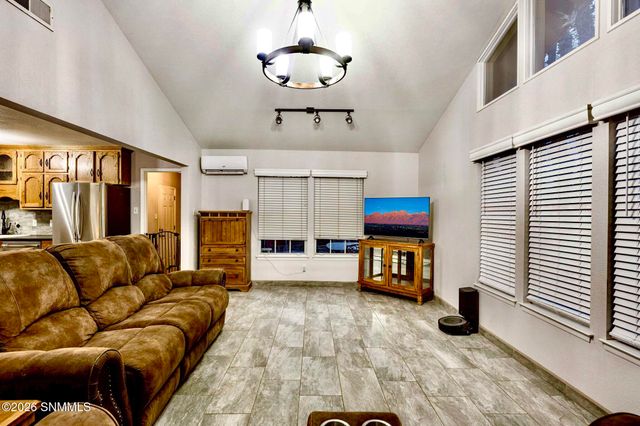 325 capri Arc, Las Cruces, NM 88005