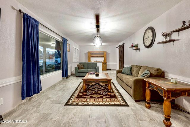 325 capri Arc, Las Cruces, NM 88005