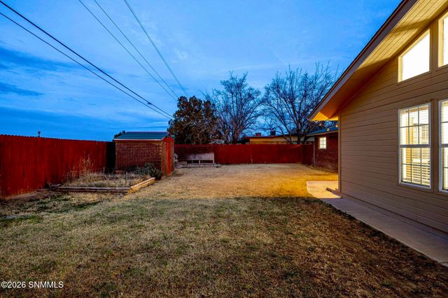 325 capri Arc, Las Cruces, NM 88005