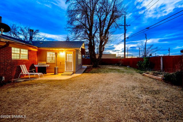 325 capri Arc, Las Cruces, NM 88005