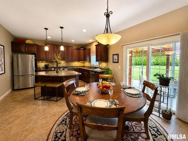11003 N Moonstone Court, Dunlap, IL 61525