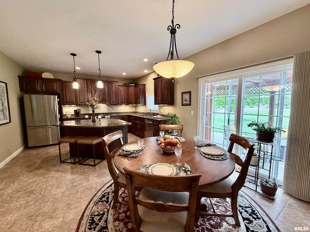 11003 N Moonstone Court, Dunlap, IL 61525