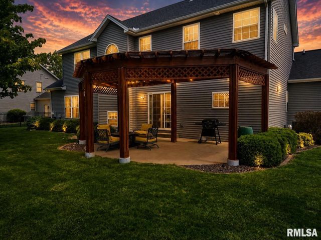 11003 N Moonstone Court, Dunlap, IL 61525