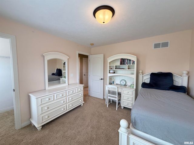 11003 N Moonstone Court, Dunlap, IL 61525