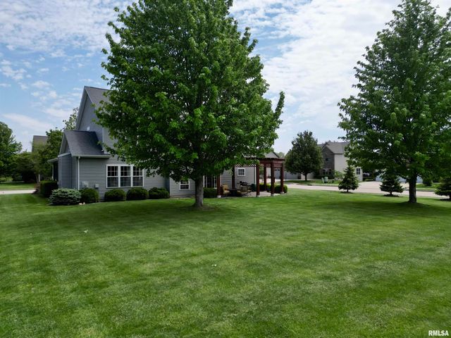 11003 N Moonstone Court, Dunlap, IL 61525