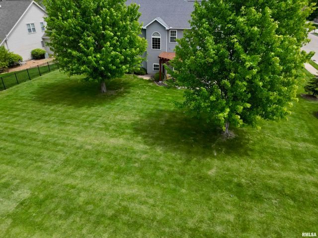 11003 N Moonstone Court, Dunlap, IL 61525
