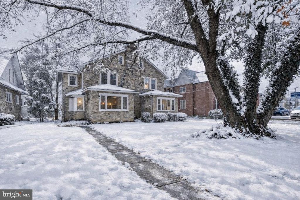 514 E LANCASTER AVE, Downingtown, PA 19335