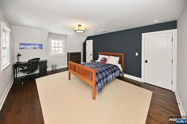 244 Ackerman Avenue, Ho-ho-kus, NJ 07423