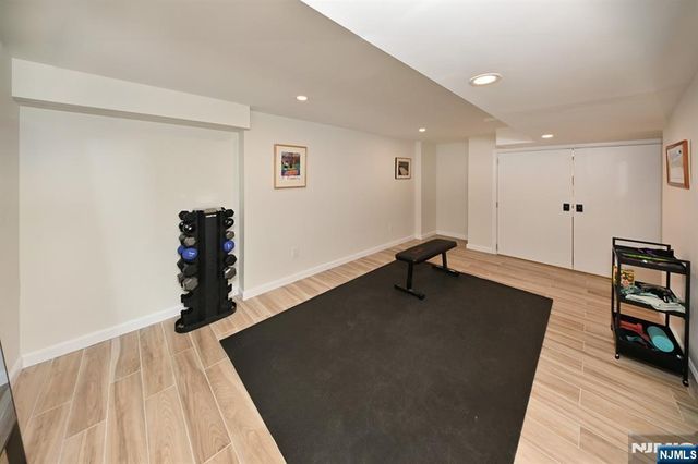 244 Ackerman Avenue, Ho-ho-kus, NJ 07423