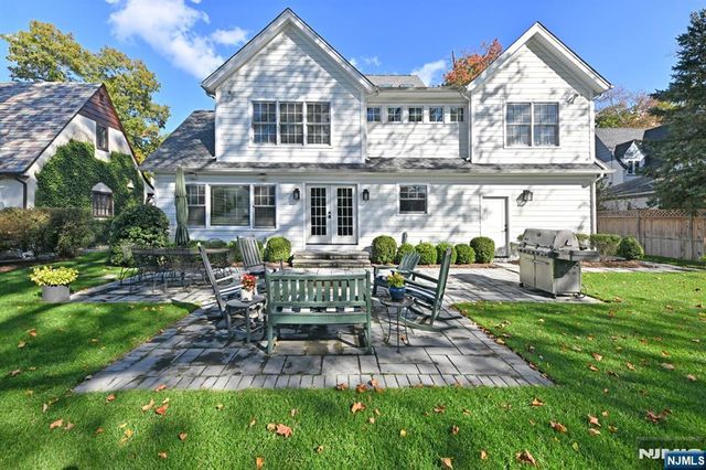 244 Ackerman Avenue, Ho-ho-kus, NJ 07423