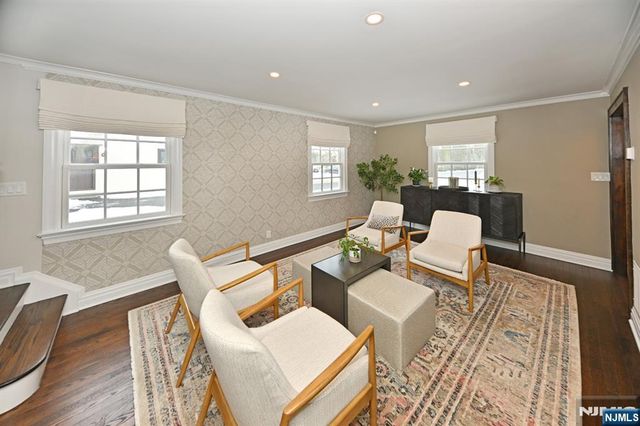 244 Ackerman Avenue, Ho-ho-kus, NJ 07423