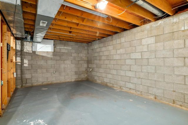 717 East AVENUE, West Salem, WI 54669