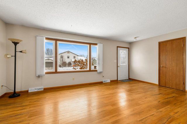 717 East AVENUE, West Salem, WI 54669