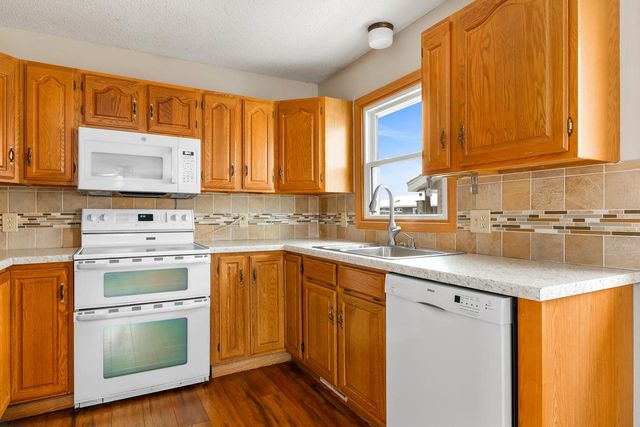 717 East AVENUE, West Salem, WI 54669