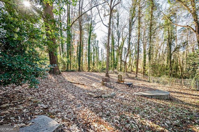 3222 Jamaica Road NW, Atlanta, GA 30318