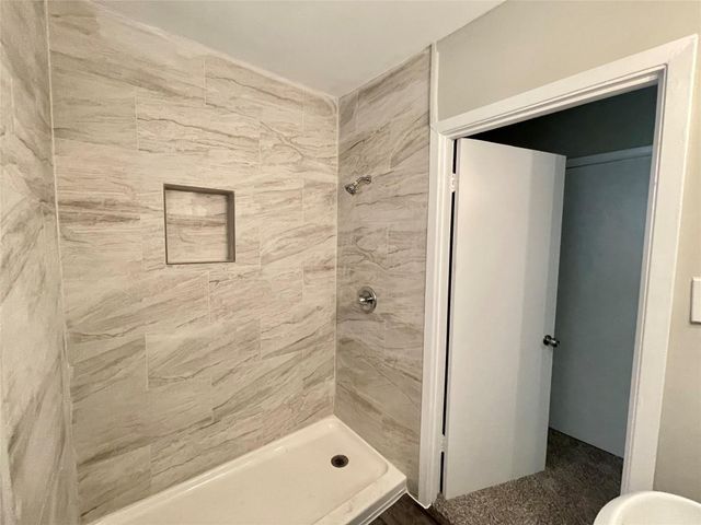 1827 Neuman Street, La Marque, TX 77568