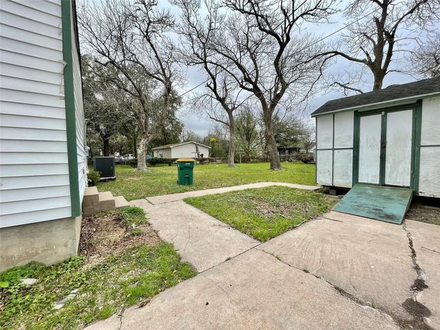 1827 Neuman Street, La Marque, TX 77568