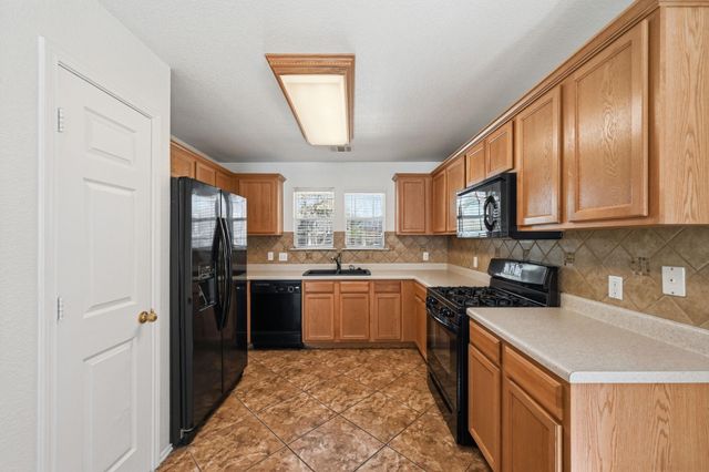 1805 Lost Maples LOOP, Cedar Park, TX 78613