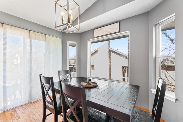 807 N Timberleaf Dr, Derby, KS 67037