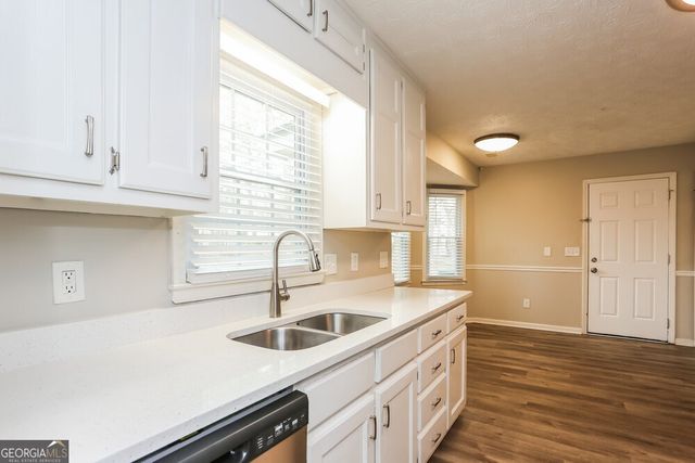 483 Rhett Drive, Loganville, GA 30052