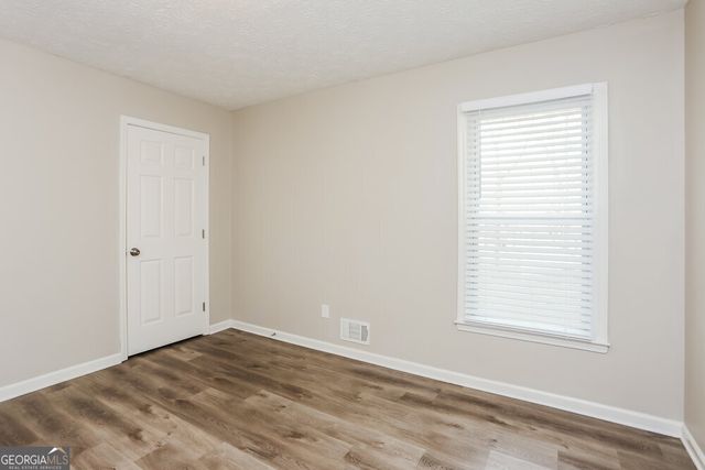 483 Rhett Drive, Loganville, GA 30052