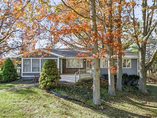 5541 Vincent Road, North Street, MI 48049