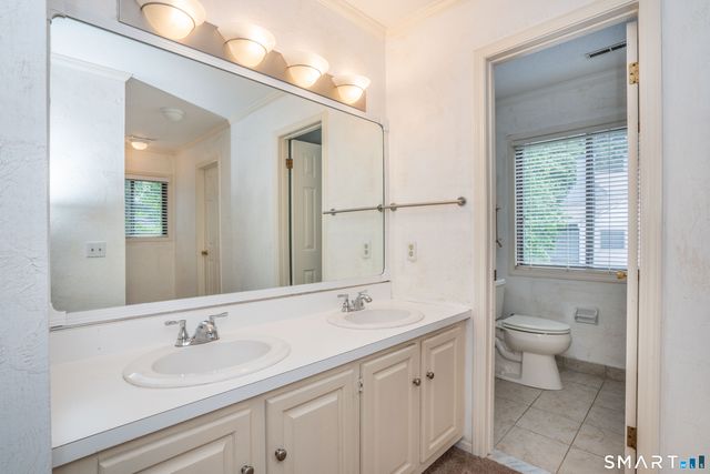 11 Strathmore Lane 11, Avon, CT 06001