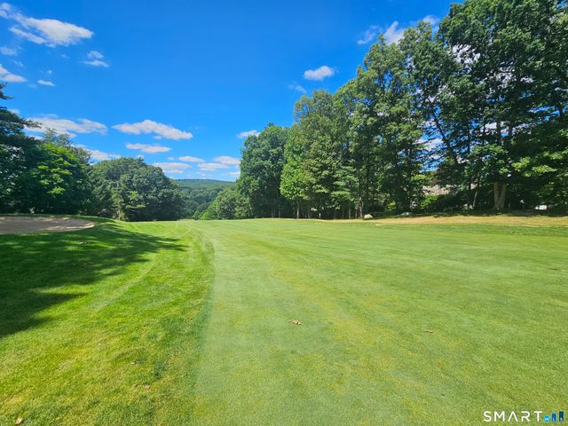 11 Strathmore Lane 11, Avon, CT 06001