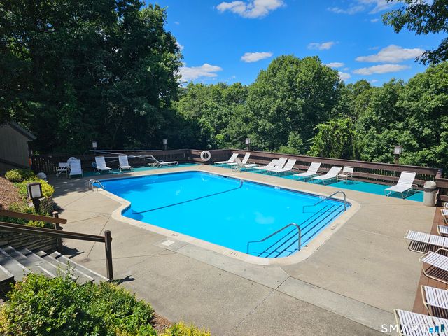 11 Strathmore Lane 11, Avon, CT 06001