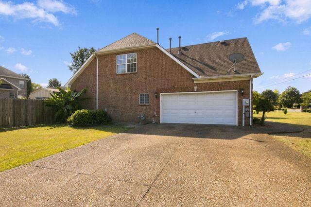 838 Chaqueta Ct, Smyrna, TN 37167