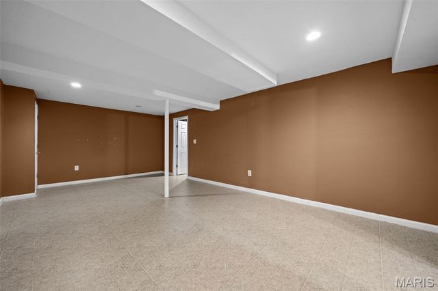 317 Lake Side View Lane, St Peters, MO 63376