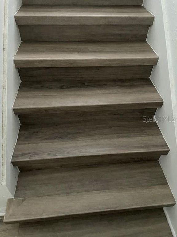 Image 13 of property listing at 3994 CRAYRICH CIRCLE C4, Orlando, FL 32839