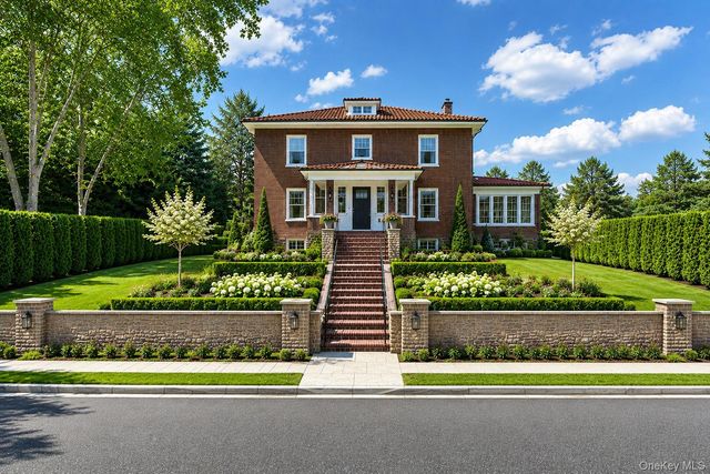 55 Stuyvesant Plaza, Mount Vernon, NY 10552