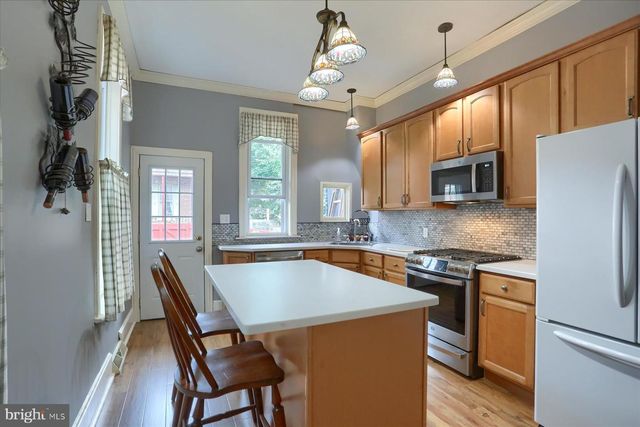 233 HAMILTON ST, Harrisburg, PA 17102