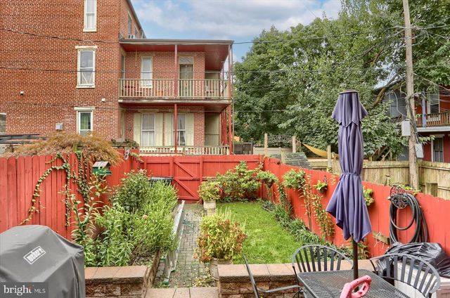 233 HAMILTON ST, Harrisburg, PA 17102