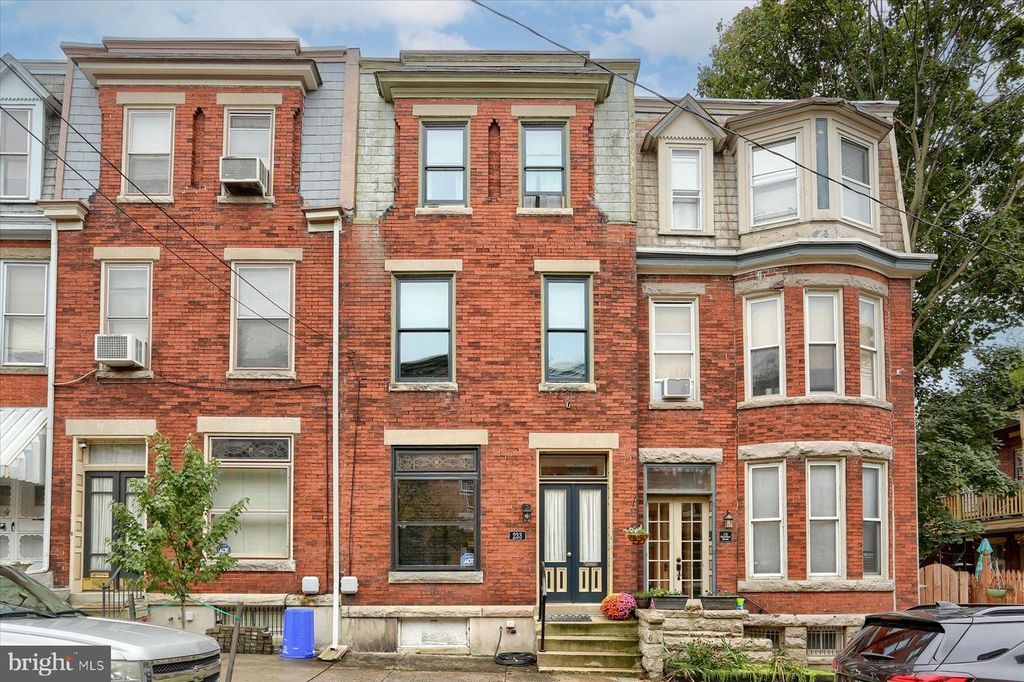 233 HAMILTON ST, Harrisburg, PA 17102