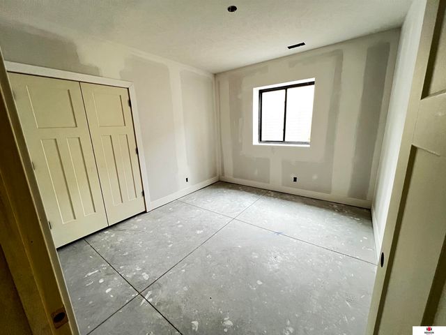 7942 Ponce Street, Lincoln, NE 68516